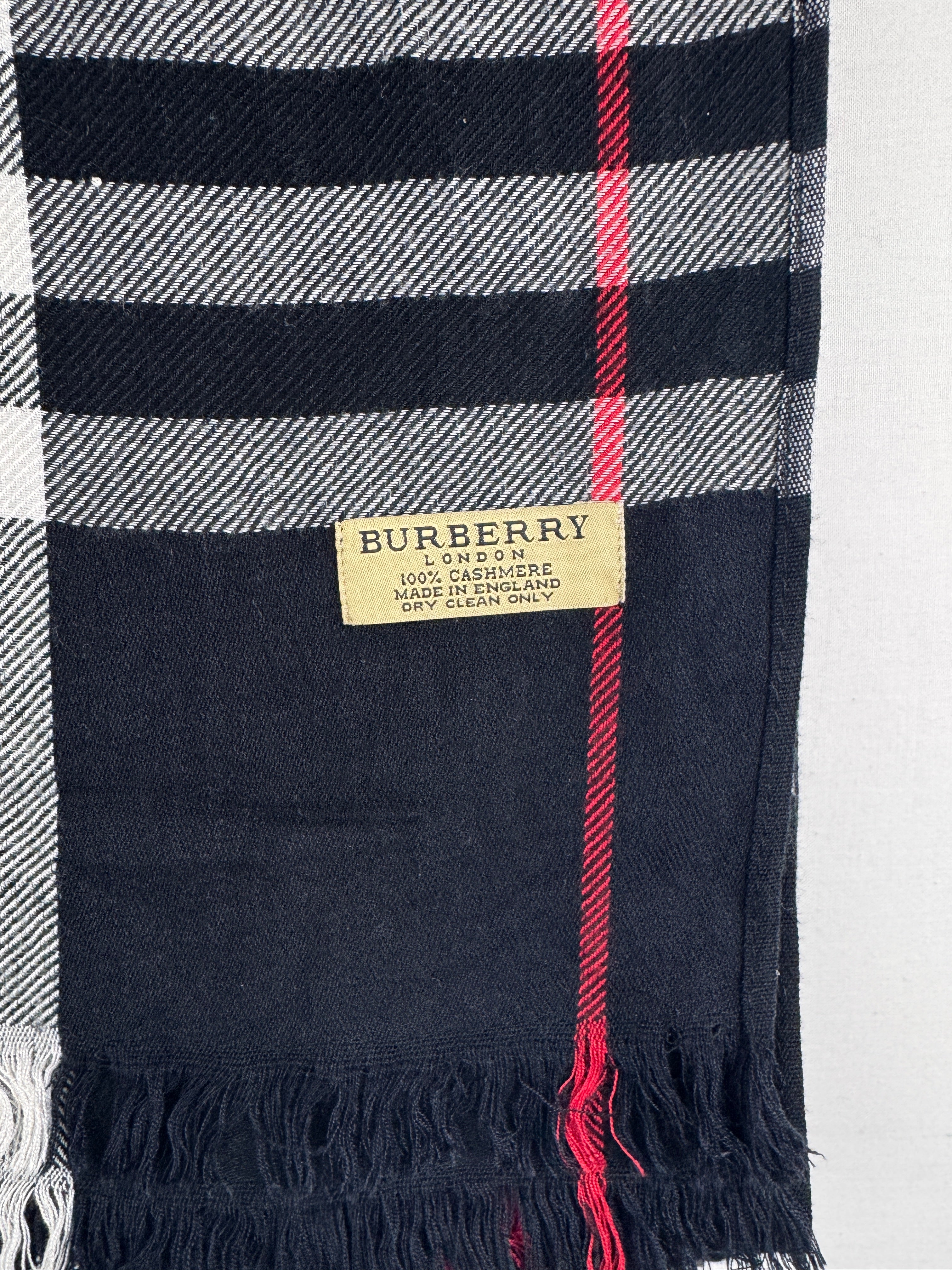 Châle Burberry Vintage Noir | Cachemire