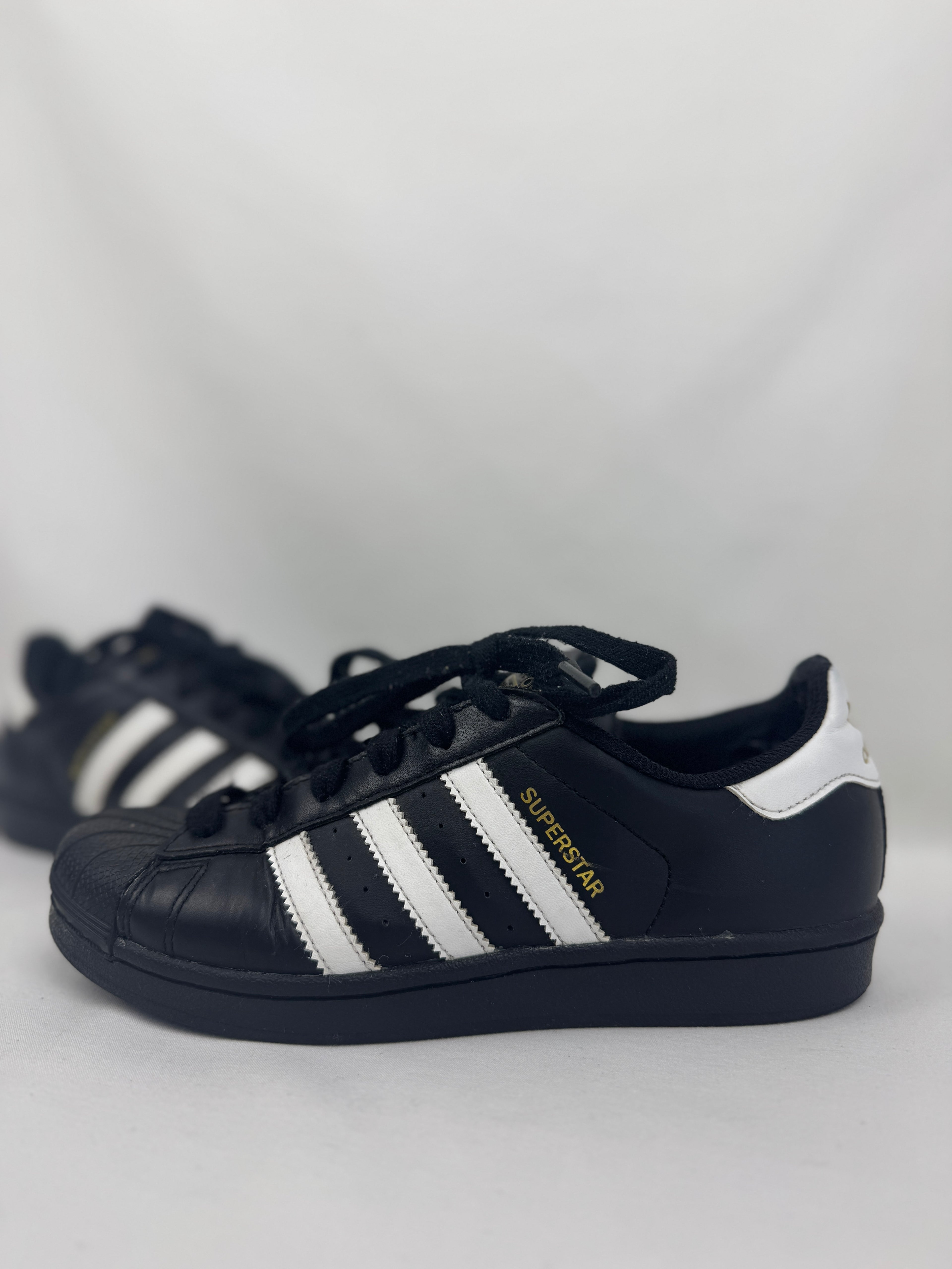 Adidas Superstar Femme Noir et Blanc | Taille 36