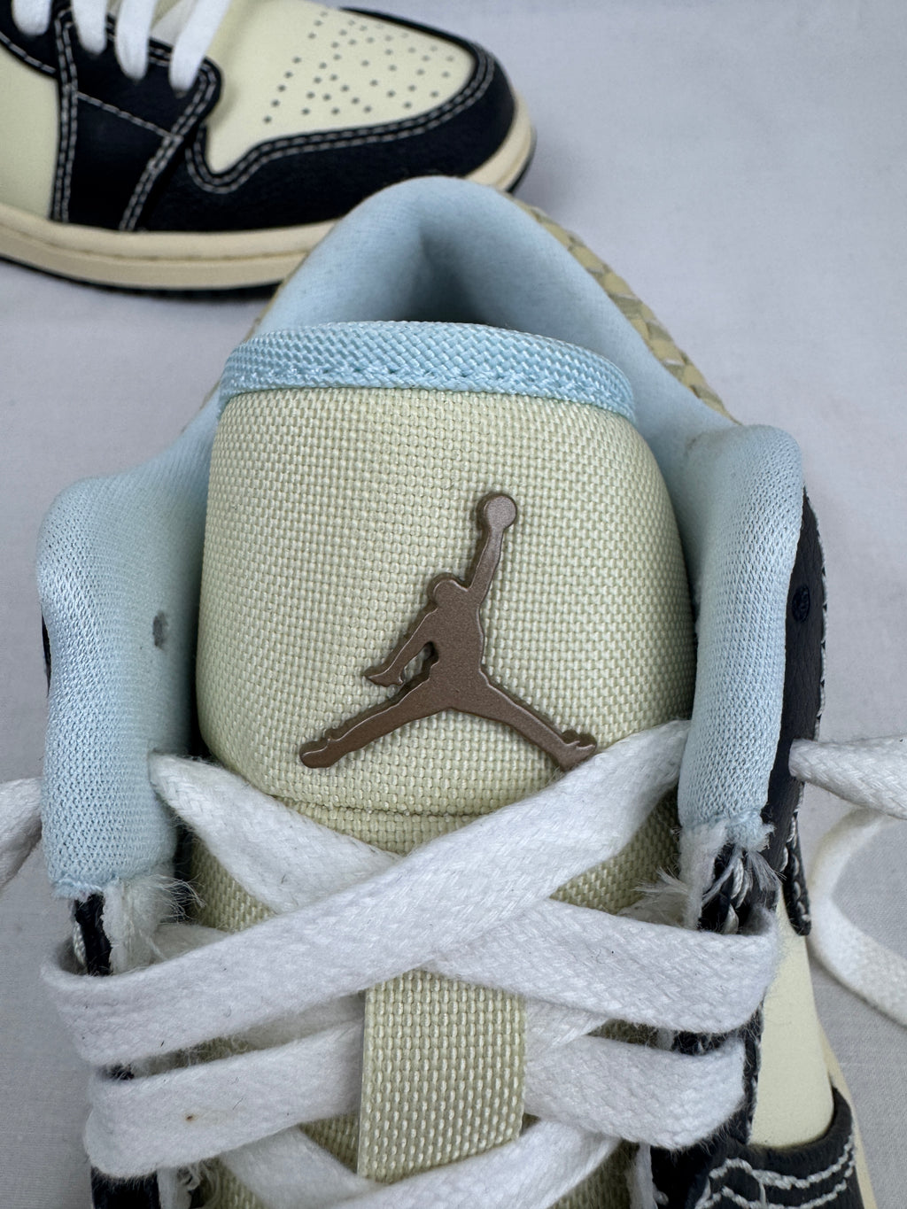 Air Jordan 1 Low SE Coconut Milk Black | Taille 36,5