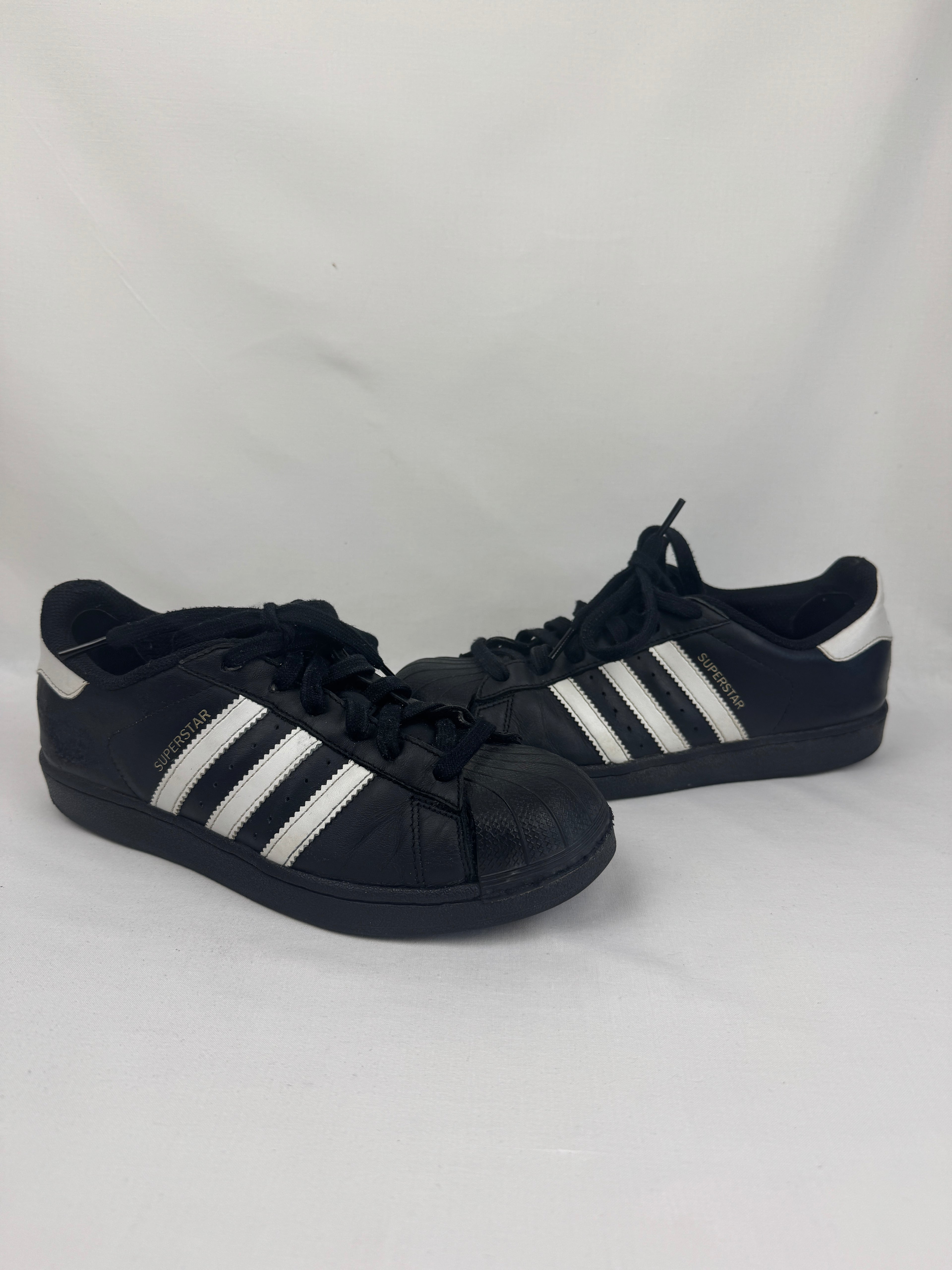 Adidas Superstar Femme Noir et Blanc | Taille 38