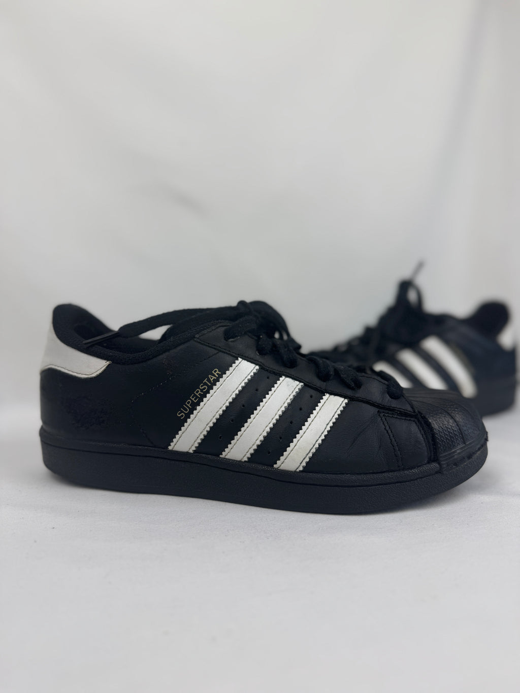 Adidas Superstar Femme Noir et Blanc | Taille 38