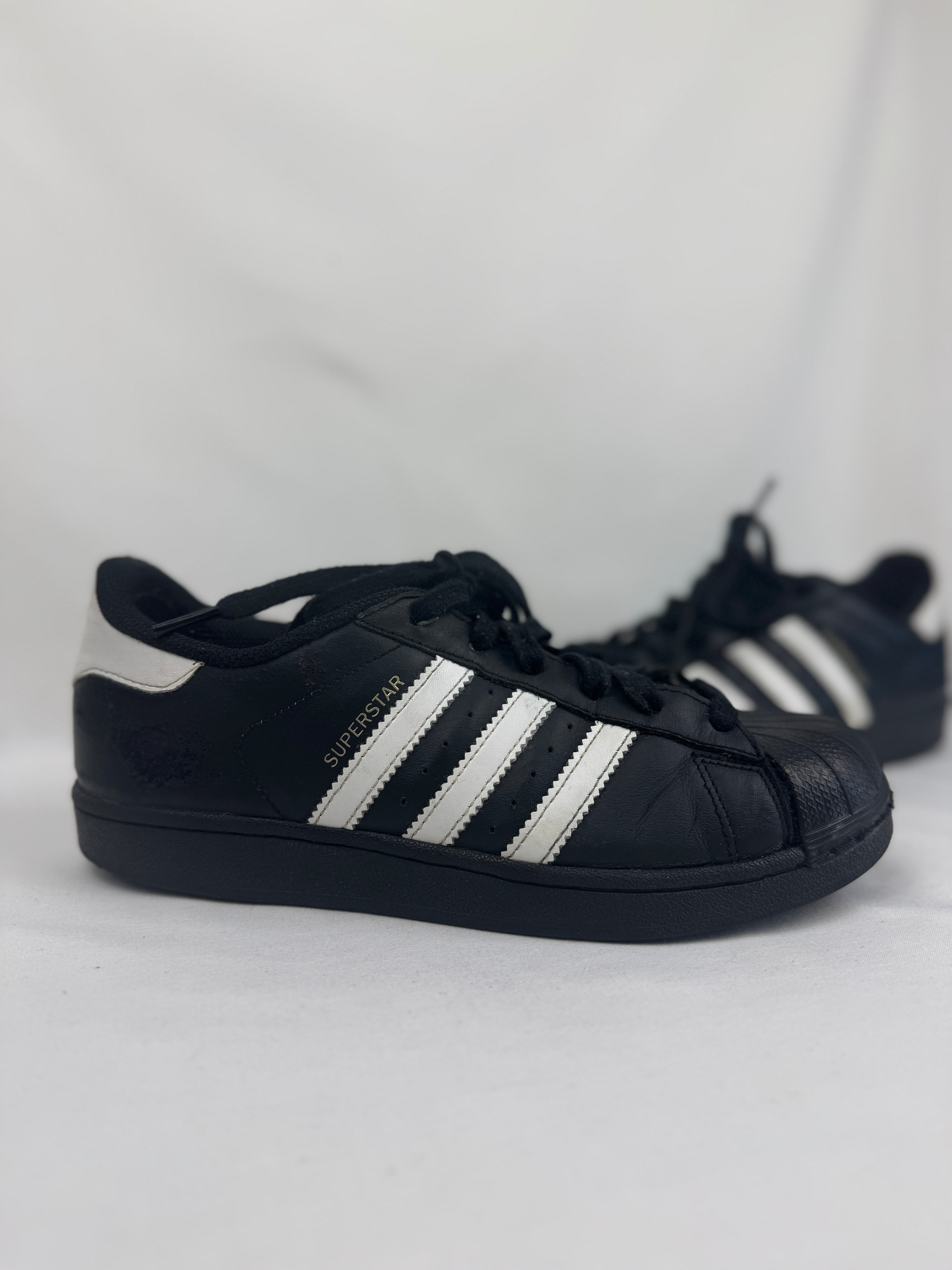 Adidas Superstar Femme Noir et Blanc | Taille 38