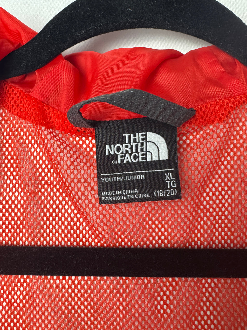 The North Face Coupe-Vent Rouge & Gris | Taille XL Junior (Convient L Homme)